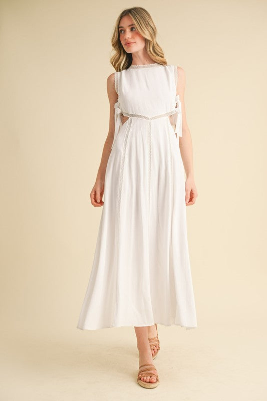 The Lucía Dress